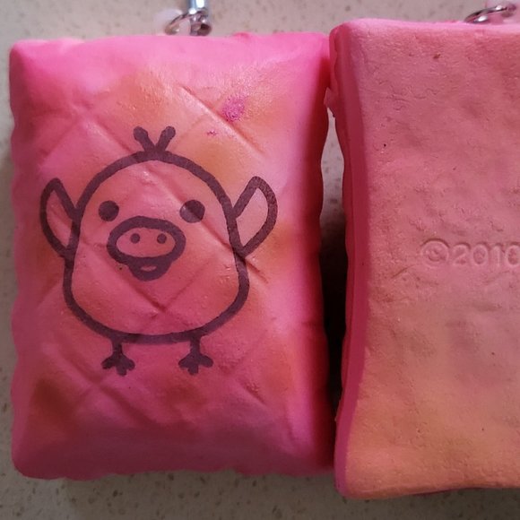 San-X Kiiroitori Strawberry loaf bread bun squishy toy cell phone strap keychain - Picture 1 of 2